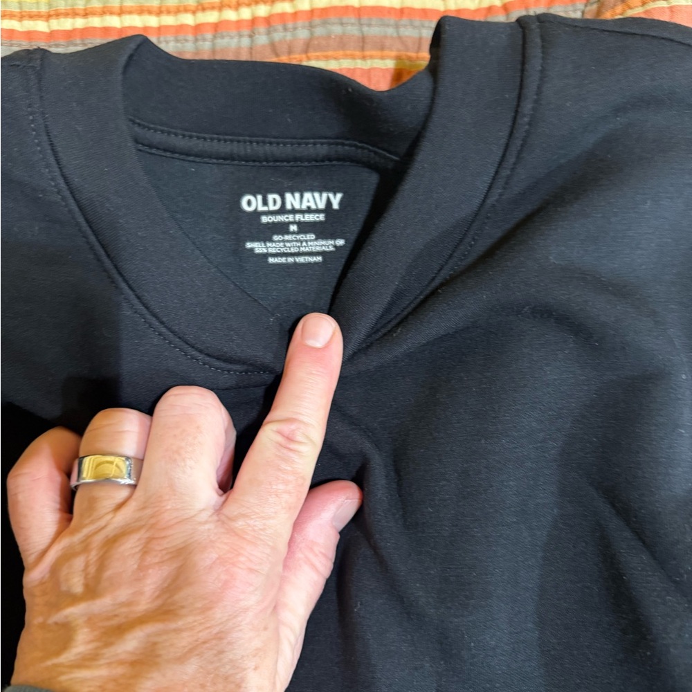 Old Navy Black Women’s Fleece Relaxed Crewneck